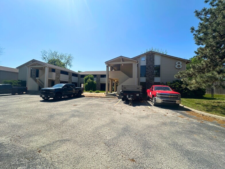 Primary Photo Of 4212 S Hocker Dr, Independence Office For Sale