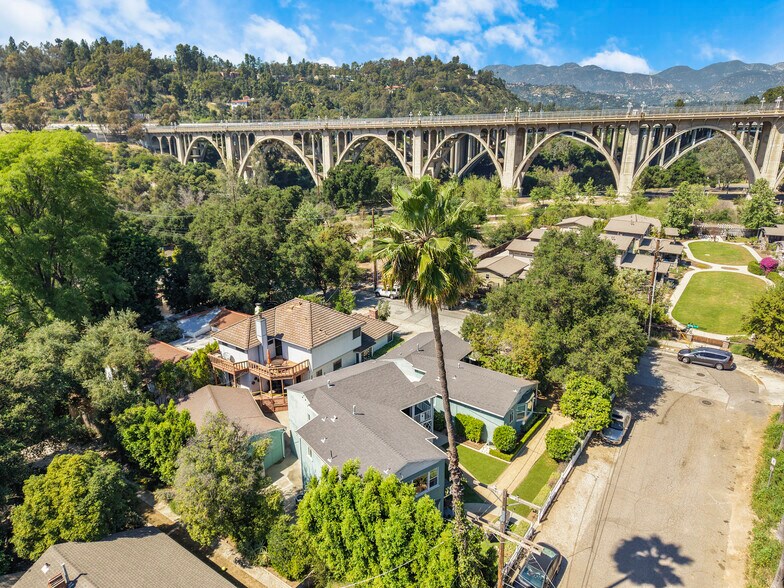 More Photos Of 646 Westminster Dr, Pasadena Multifamily For Sale