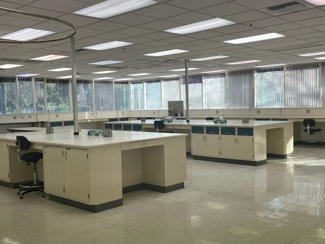 More Photos Of 3333 Vaca Valley Pky, Vacaville Research And Development For Lease