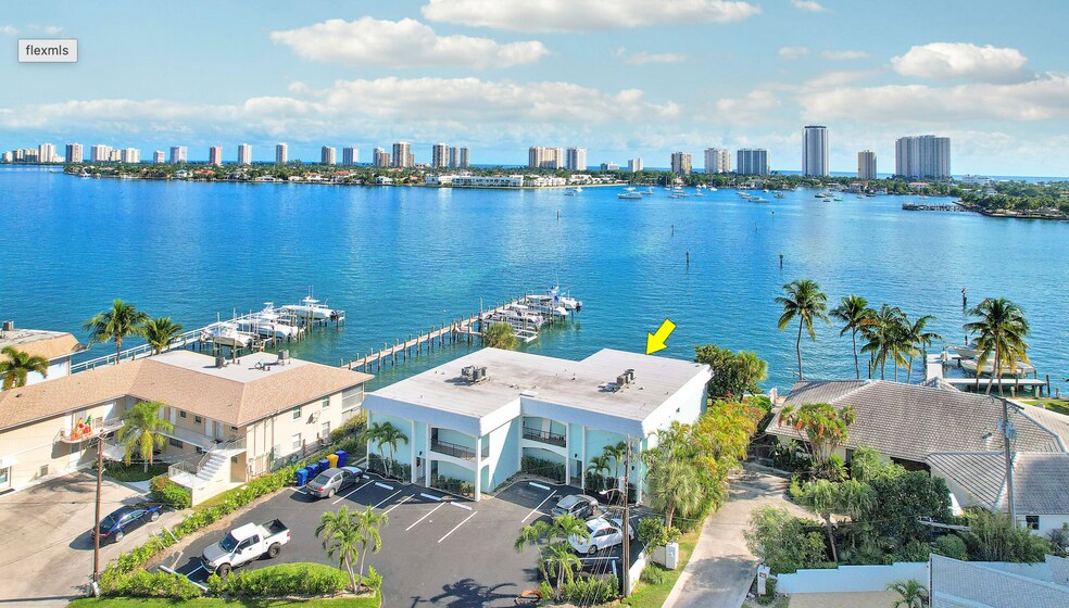 More Photos Of 360 Wilma Cir, Riviera Beach Multifamily For Sale