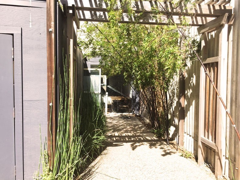 More Photos Of 2033 Union St, San Francisco Storefront Retail Office For Lease