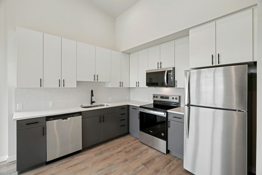 More Photos Of 120 Bush St S, Salem Apartments For Lease