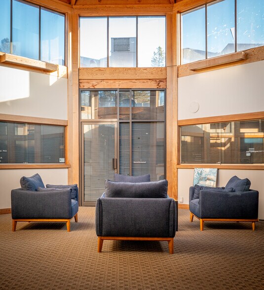 More Photos Of 1036 Sir Francis Drake Blvd, Kentfield Office For Lease