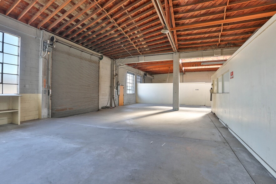 More Photos Of 940 S Amphlett Blvd, San Mateo Manufacturing For Lease
