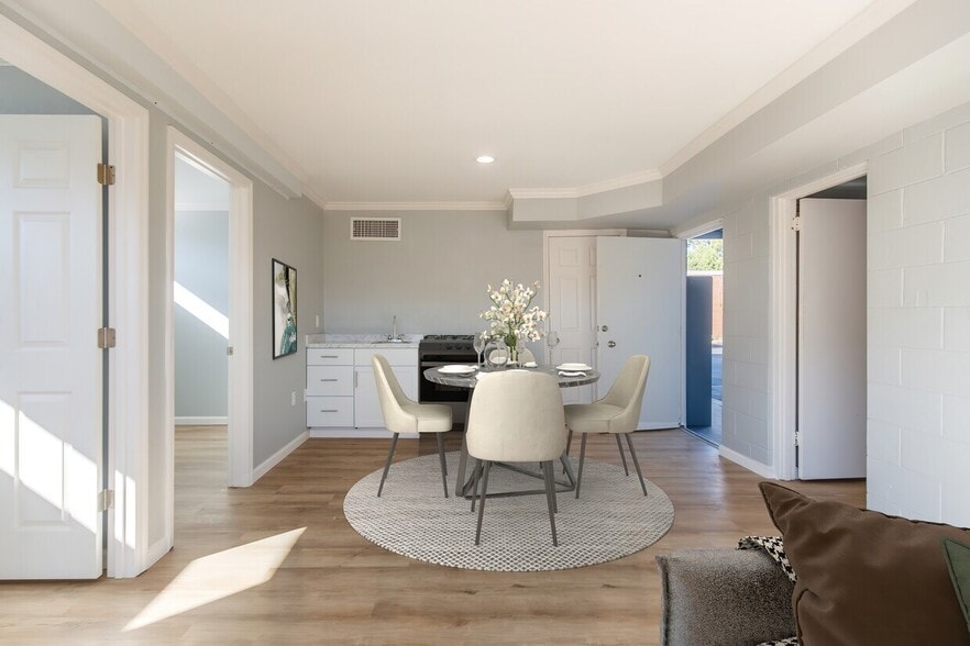 More Photos Of 218 W Hill Ave, Valdosta Apartments For Sale