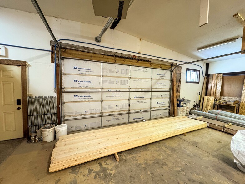 More Photos Of 2480 W Highway 63, Springbrook Warehouse For Sale