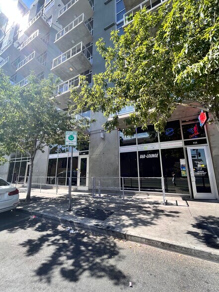 More Photos Of 353 E Bonneville Ave, Las Vegas Apartments For Lease