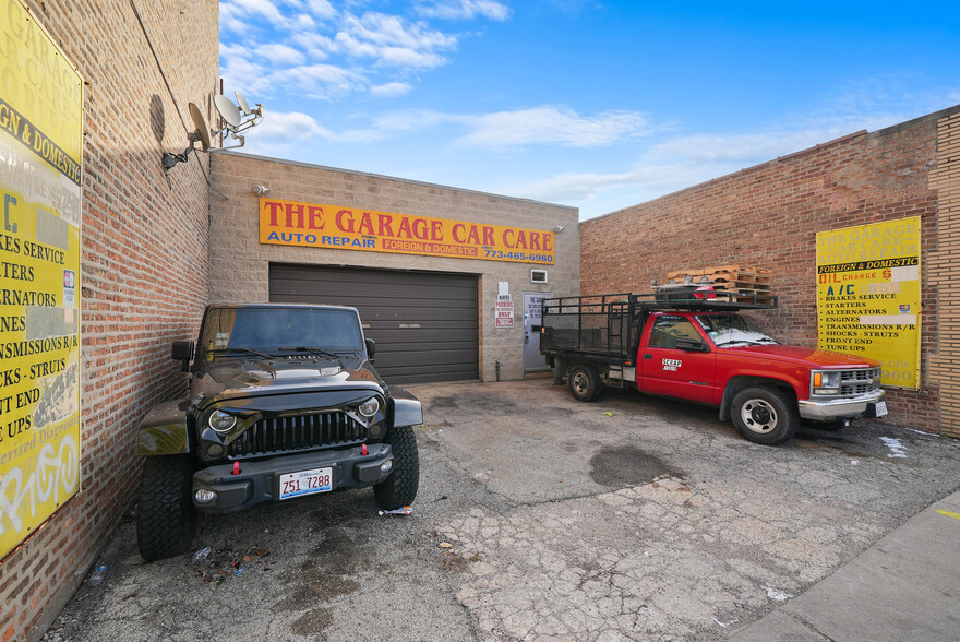 Primary Photo Of 6051 N California Ave, Chicago Auto Repair For Sale