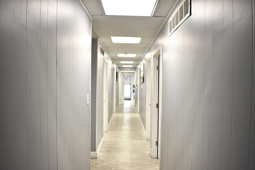 More Photos Of 1333 W Outer 21 Rd, Arnold Medical For Sale