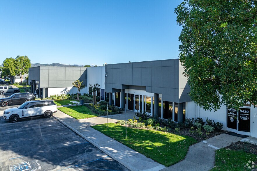 More Photos Of 5425-5445 E La Palma Ave, Anaheim Warehouse For Sale