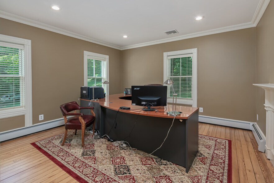 More Photos Of 97 Grayrock Rd, Clinton Township Office For Lease