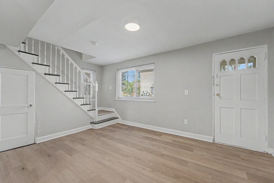 More Photos Of 607 W Maple Ave, Merchantville Apartments For Sale