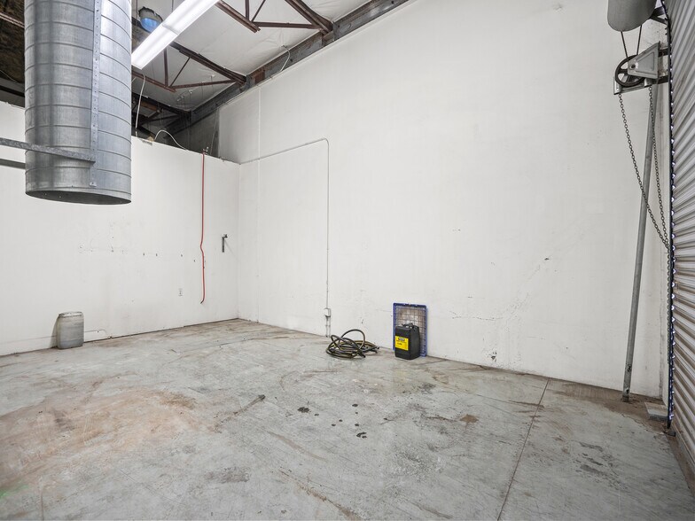 More Photos Of 400 E Arrow Hwy, San Dimas Office For Sale