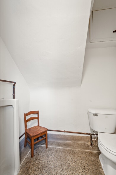 More Photos Of 71 S Washington St, Oxford Religious Facility For Sale