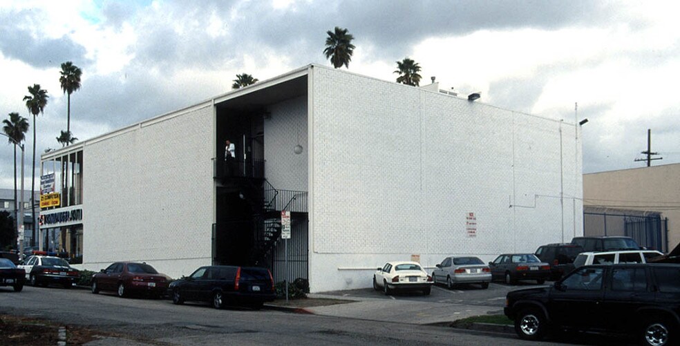 More Photos Of 7188-7190 W Sunset Blvd, Los Angeles Office For Lease
