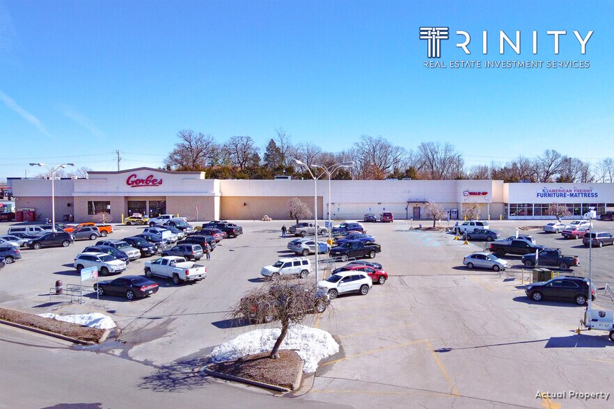 More Photos Of 2900 Paris Rd, Columbia General Retail For Lease
