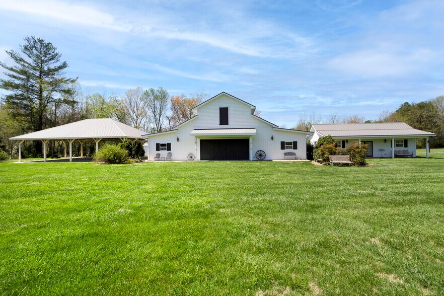 Primary Photo Of 2835 Plottown Rd, Young Harris Land For Sale