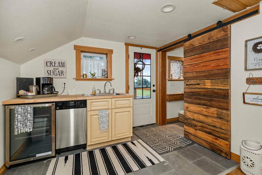 More Photos Of 510 E Main Ave, Chewelah Lodge Meeting Hall For Sale