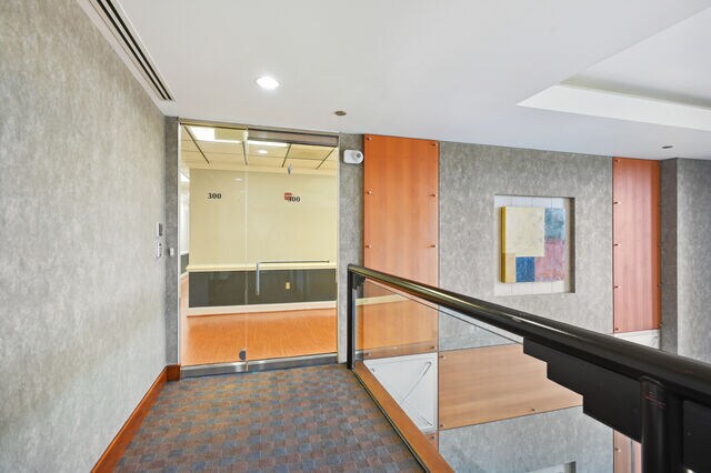 More Photos Of 1950 Old Gallows Rd, Vienna Office For Lease