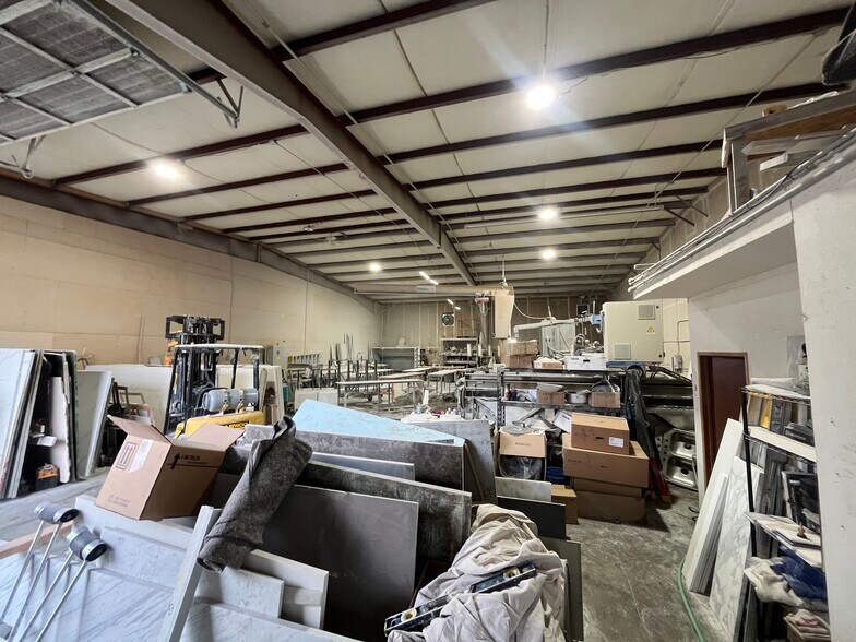 More Photos Of 5625 48th Dr NE, Marysville Manufacturing For Sale