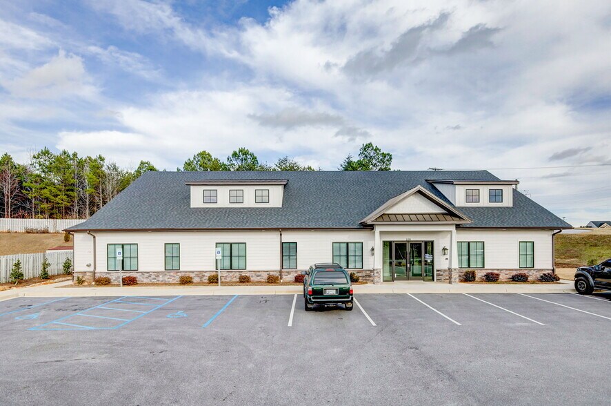 More Photos Of 100 Constantine Way, Greer Medical For Lease