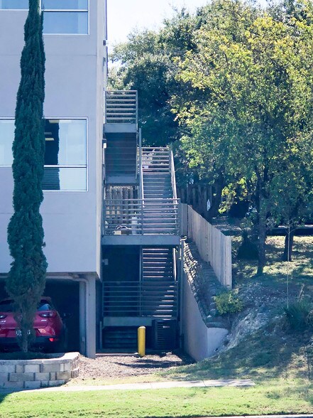 More Photos Of 12501 Judson Rd, San Antonio Medical For Lease