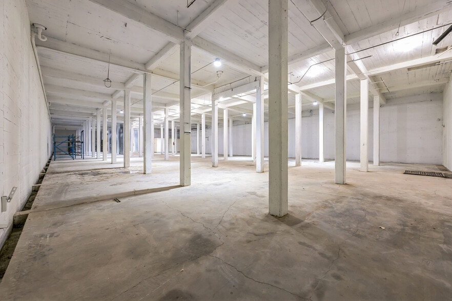 More Photos Of 525 E Railroad Ave, Keenesburg Warehouse For Lease