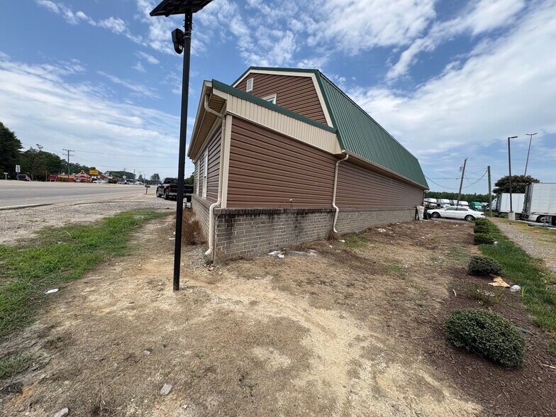 More Photos Of 4700 County Dr, Disputanta General Retail For Sale
