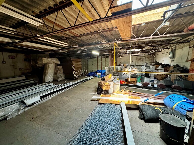 More Photos Of 9400-9404 E Wilson Rd, Independence Manufacturing For Sale