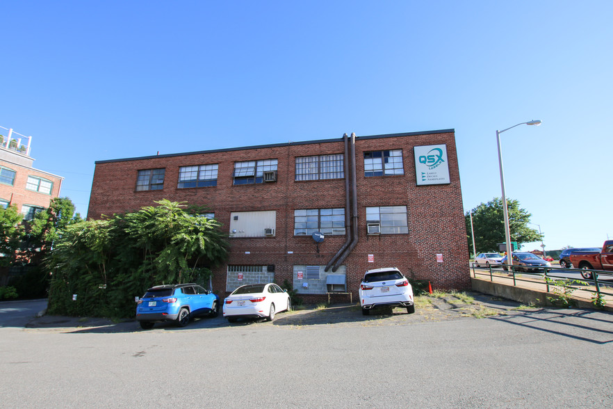 Primary Photo Of 220 Broadway St, Everett Flex For Lease