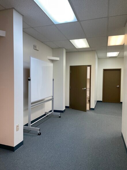 More Photos Of 19605 E 40 Hwy, Independence Warehouse For Sale