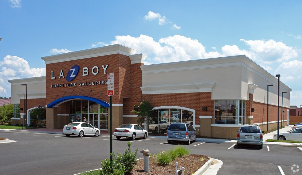 More Photos Of 11571 W Broad St, Richmond Unknown For Lease