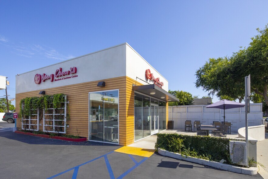 More Photos Of 2930-2950 Clark Ave, Long Beach Freestanding For Lease