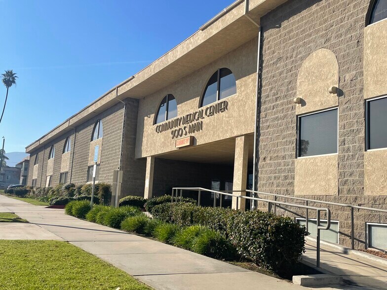 More Photos Of 900 S Main St, Corona Medical For Lease