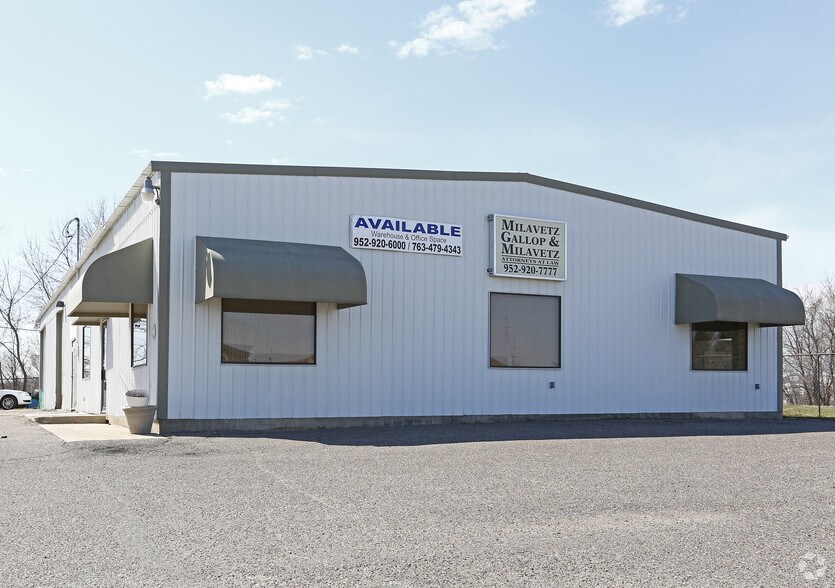 More Photos Of 5603 Highway 12 SE, Delano Warehouse For Lease