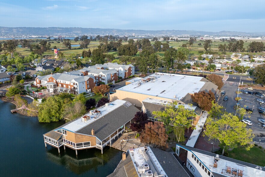 More Photos Of 867-891 Island Dr, Alameda Unknown For Lease