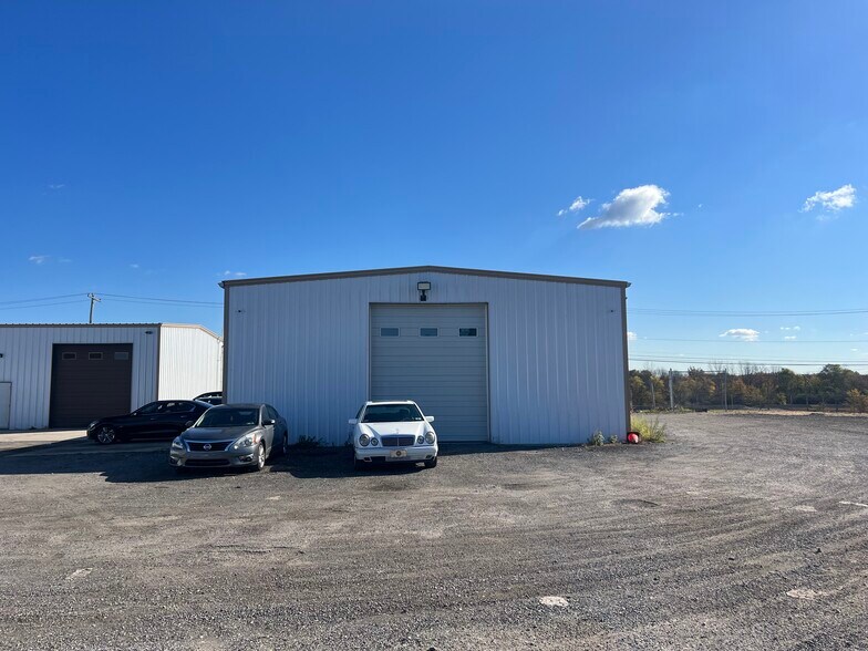 More Photos Of 1445 Calcon Hook Rd, Sharon Hill Warehouse For Lease