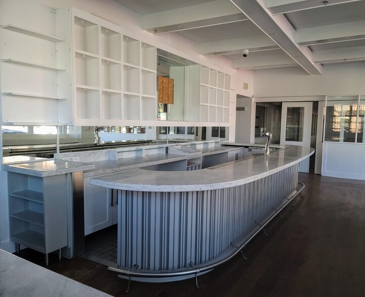 More Photos Of 2900-2920 W 25th Ave, Denver Restaurant For Lease