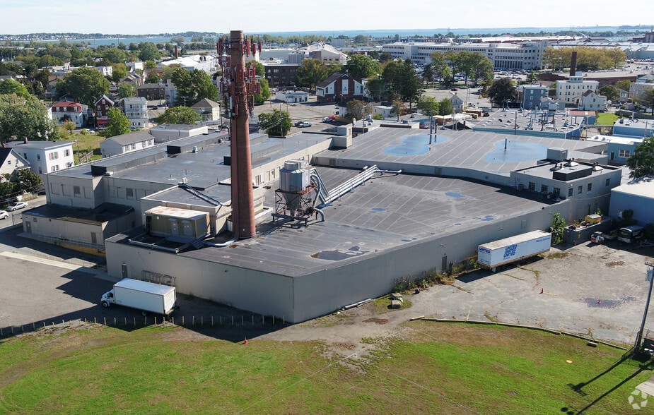 More Photos Of 71 Linden St, Lynn Warehouse For Lease