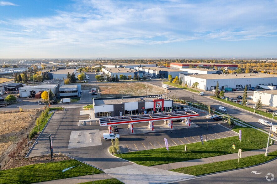 More Photos Of 5150 23 St SE, Calgary Service Station For Lease