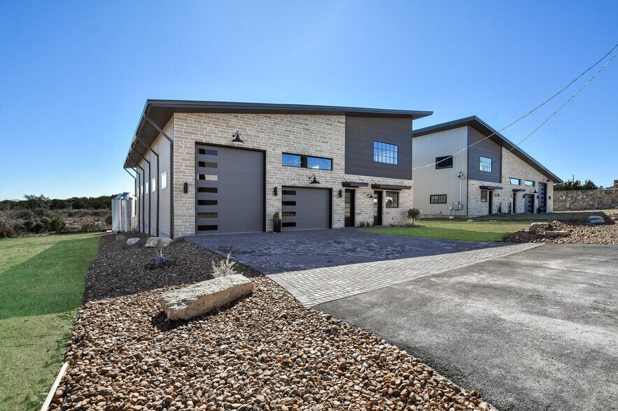 More Photos Of 1301 O Reilly Ct, Lakeway Specialty For Sale