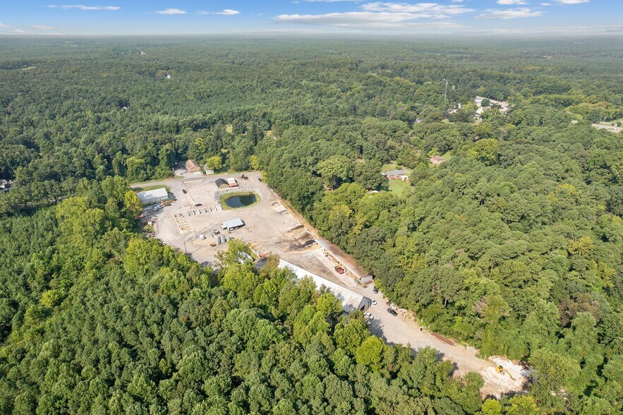 More Photos Of 14417 Courthouse Rd, Dinwiddie Flex For Sale