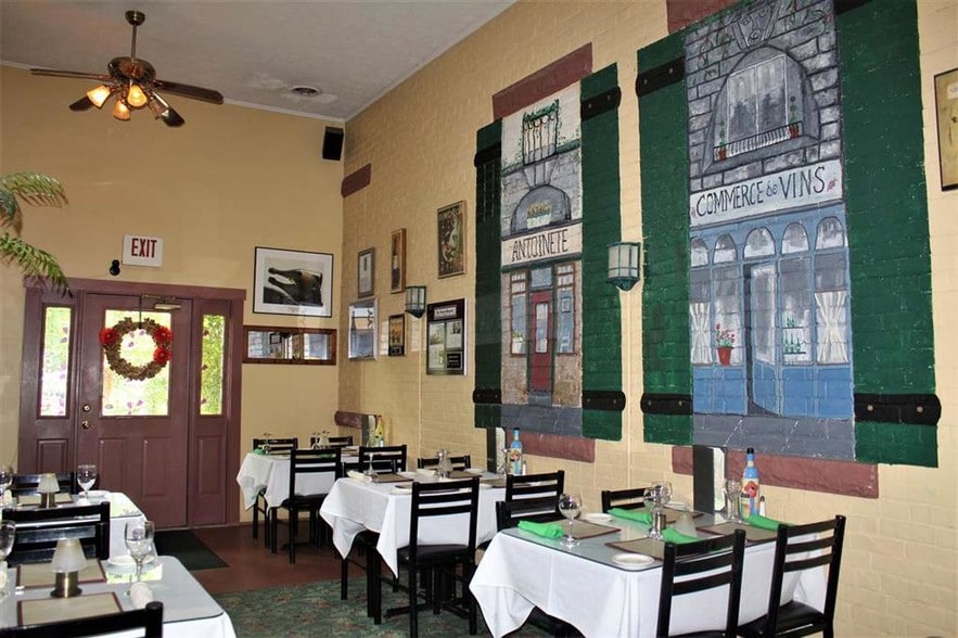 More Photos Of 1208 6th Ave, Huntington Restaurant For Sale