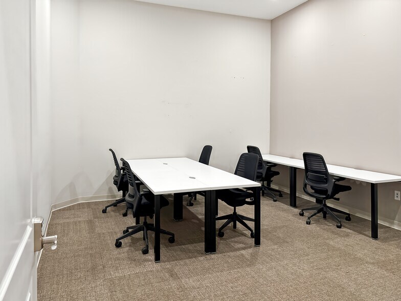 More Photos Of 890 W Elliot Rd, Gilbert Office For Lease