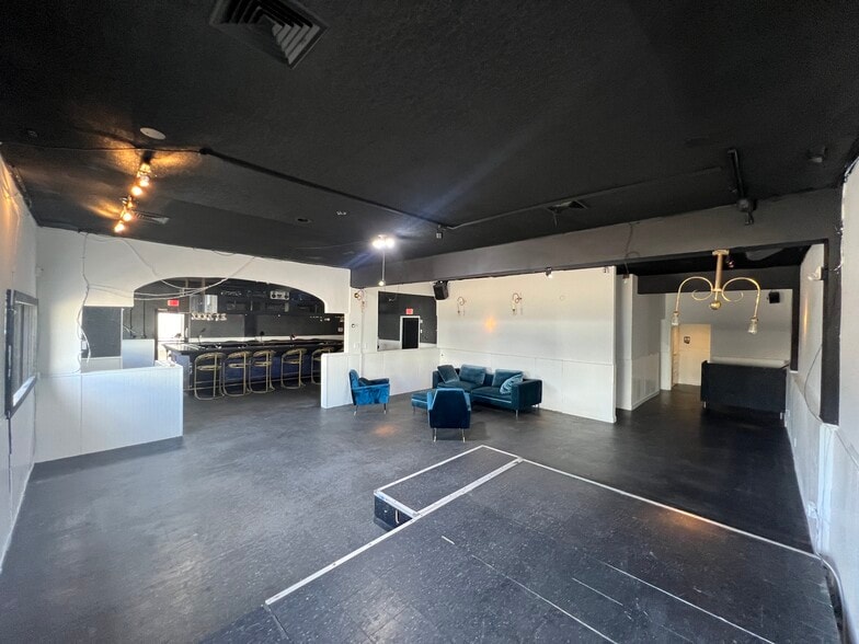 More Photos Of 701-709 NE 79th St, Miami Storefront Retail Office For Sale