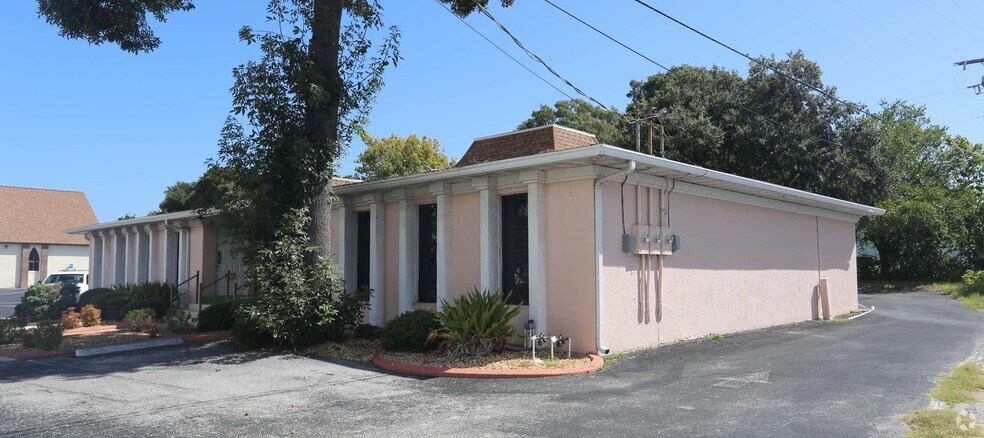 Primary Photo Of 1721 Ridgewood Ave, Daytona Beach Office For Lease