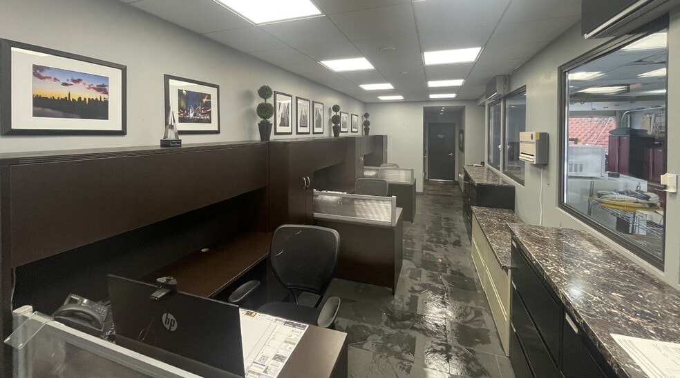 More Photos Of 2554 22nd St, Astoria Industrial For Lease