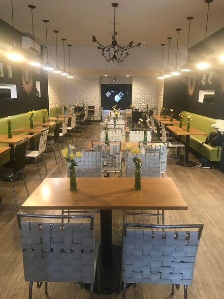 Primary Photo Of 1416 Avenue J, Brooklyn Restaurant For Lease