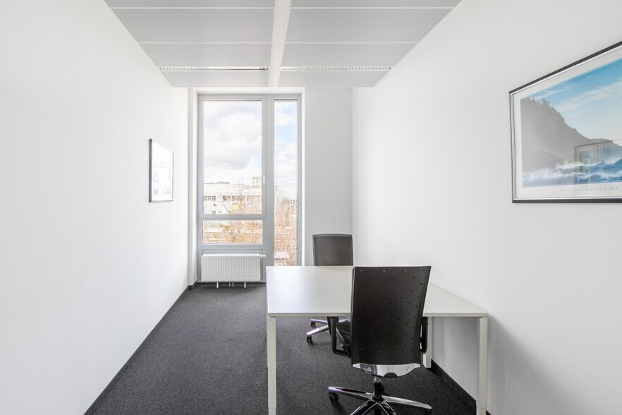 More Photos Of 1751 Alexander St, West Valley Coworking Space