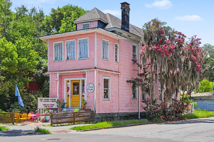 Primary Photo Of 17 W 41st St, Savannah Freestanding For Sale
